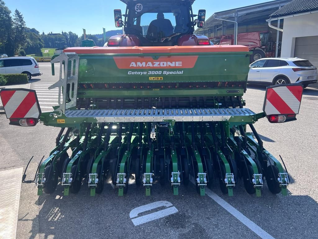 Amazone Amazone KE 3002-190 + CATAYA 3000 SPECIAL - Combiné de semis: photos 3 Amazone Amazone KE 3002-190 + CATAYA 3000 SPECIAL - Combiné de semis: photos 3