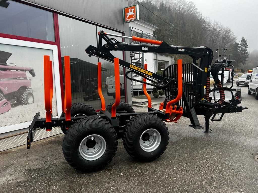 BMF BMF 7T1 mit BMF 540 Kran - Remorque forestière: photos 2 BMF BMF 7T1 mit BMF 540 Kran - Remorque forestière: photos 2