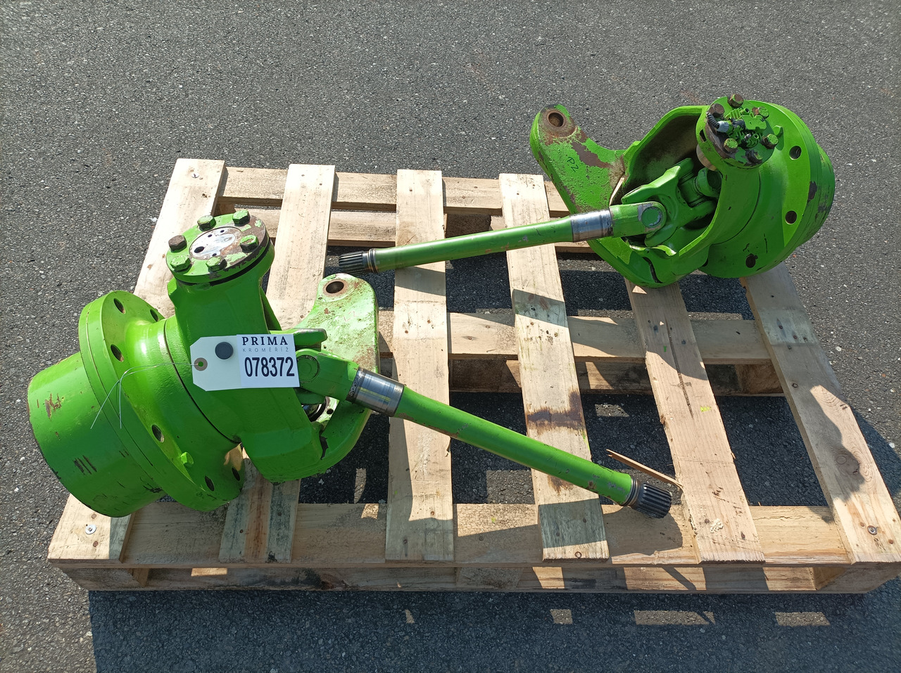 MERLO REDUCTION GEAR 078372 TF 35.7 - Moteur de translation pour Camion: photos 2 MERLO REDUCTION GEAR 078372 TF 35.7 - Moteur de translation pour Camion: photos 2