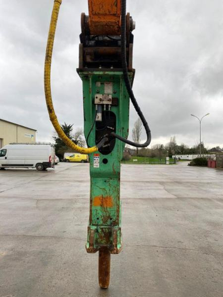 Montabert XL 1900 - Marteau hydraulique: photos 3 Montabert XL 1900 - Marteau hydraulique: photos 3