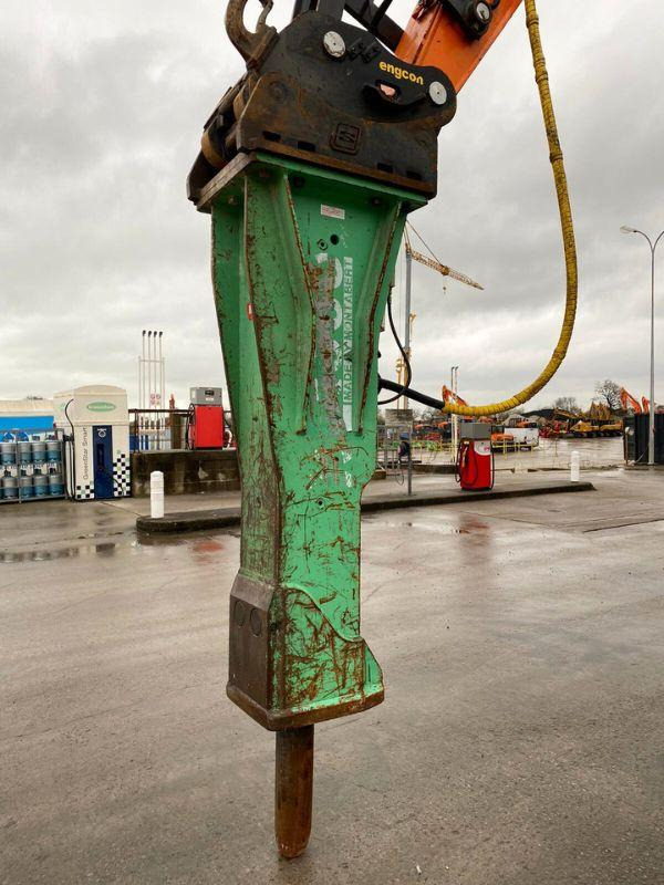 Montabert XL 1900 - Marteau hydraulique: photos 2 Montabert XL 1900 - Marteau hydraulique: photos 2