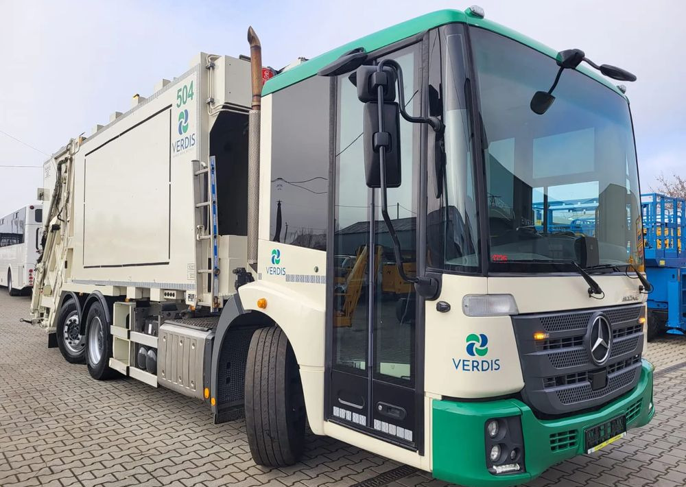 Mercedes-Benz Econic 2630 dwukomorowa - Benne à ordures ménagères: photos 2 Mercedes-Benz Econic 2630 dwukomorowa - Benne à ordures ménagères: photos 2