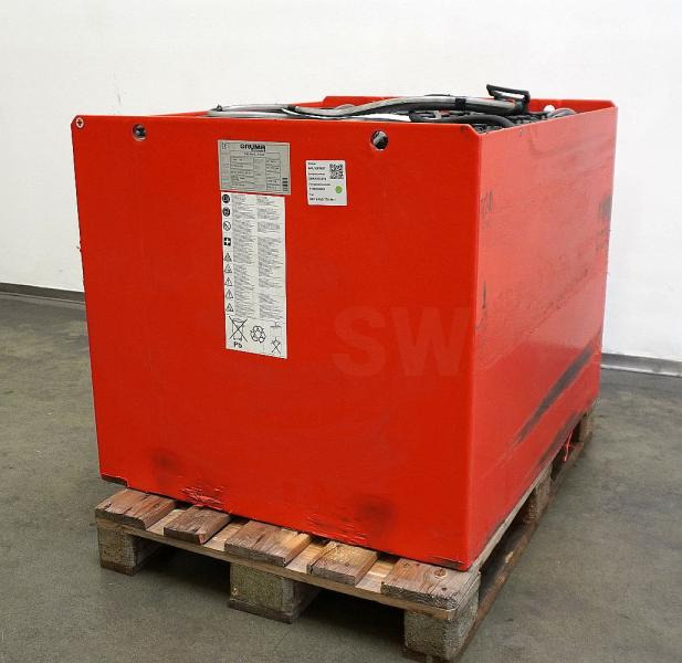 GRUMA 80 Volt 5 PzS 775 Ah - Accumulateur: photos 1 GRUMA 80 Volt 5 PzS 775 Ah - Accumulateur: photos 1