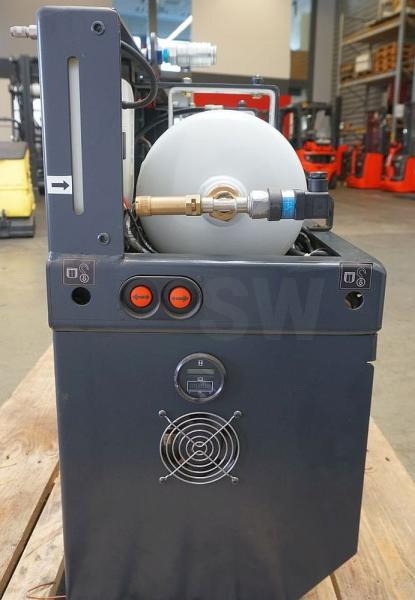 LINDE Kompressor für Druckluftbremsanlage Linde P 50 - Pièces de frein pour Chariot tracteur: photos 5 LINDE Kompressor für Druckluftbremsanlage Linde P 50 - Pièces de frein pour Chariot tracteur: photos 5