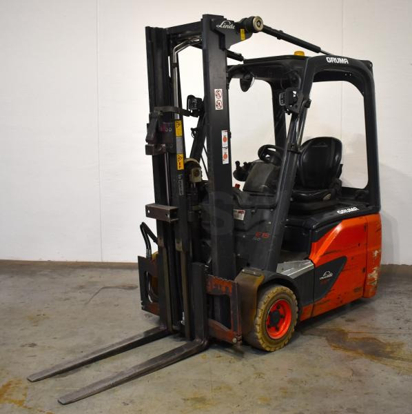 Linde E 15 EVO 386-02 EVO - Chariot élévateur électrique: photos 1 Linde E 15 EVO 386-02 EVO - Chariot élévateur électrique: photos 1