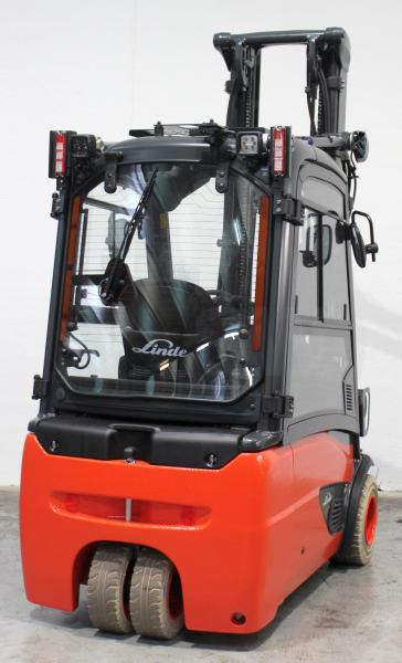 Linde E 20 L EVO 386-02 - Chariot élévateur électrique: photos 2 Linde E 20 L EVO 386-02 - Chariot élévateur électrique: photos 2