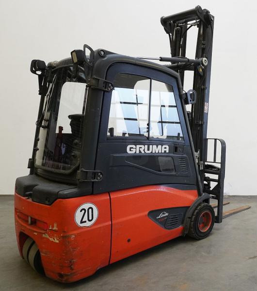 Linde E 20 L EVO 386-02 - Chariot élévateur électrique: photos 2 Linde E 20 L EVO 386-02 - Chariot élévateur électrique: photos 2