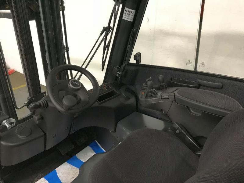 Linde E 20 PH EVO 386-02 - Chariot élévateur électrique: photos 4 Linde E 20 PH EVO 386-02 - Chariot élévateur électrique: photos 4