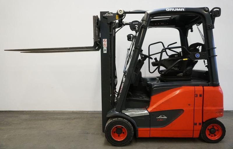 Linde E 20 PH EVO 386-02 - Chariot élévateur électrique: photos 4 Linde E 20 PH EVO 386-02 - Chariot élévateur électrique: photos 4