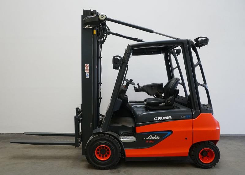 Linde E 30 ION 387 - Chariot élévateur électrique: photos 4 Linde E 30 ION 387 - Chariot élévateur électrique: photos 4