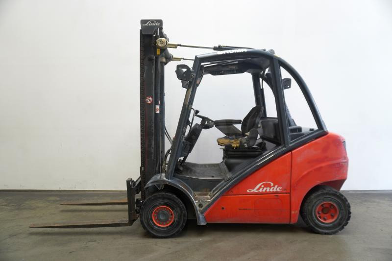 Linde H 25 D 392 - Chariot élévateur diesel: photos 4 Linde H 25 D 392 - Chariot élévateur diesel: photos 4