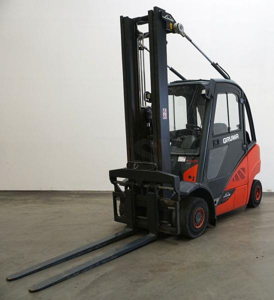 Linde H 25 T EVO 392-02 - Chariot élévateur à gaz: photos 1 Linde H 25 T EVO 392-02 - Chariot élévateur à gaz: photos 1