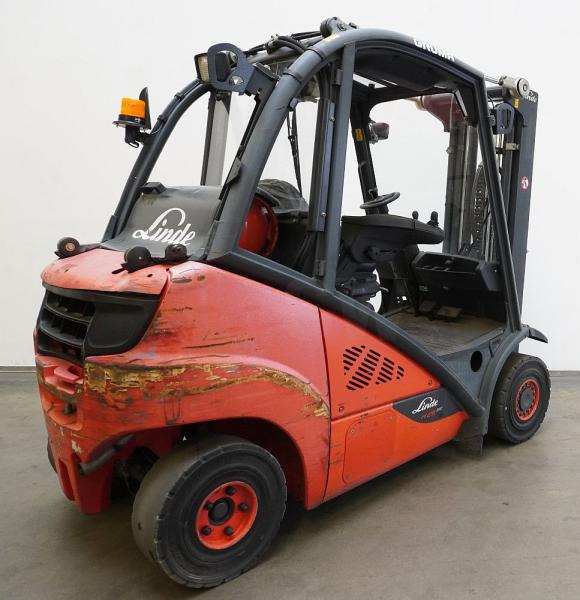 Linde H 25 T EVO 392-02 - Chariot élévateur à gaz: photos 2 Linde H 25 T EVO 392-02 - Chariot élévateur à gaz: photos 2