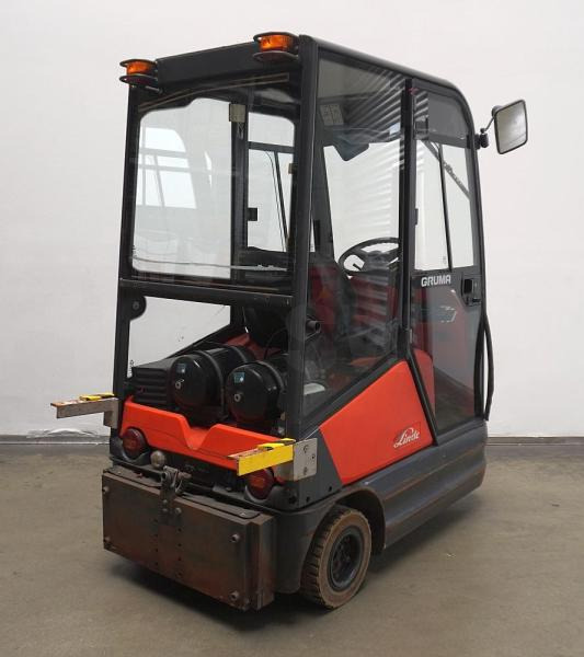 Linde P 60 Z 126 - Chariot tracteur: photos 2 Linde P 60 Z 126 - Chariot tracteur: photos 2