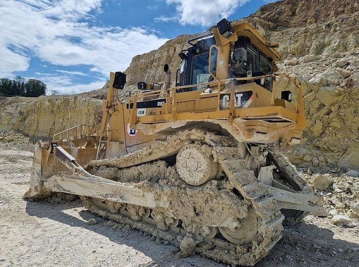CAT D8T - Bulldozer: photos 1 CAT D8T - Bulldozer: photos 1