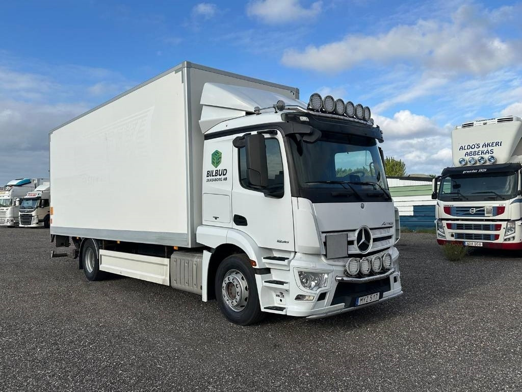 Mercedes-Benz ACTROS 1836 Euro 6 8468 - Camion fourgon: photos 1 Mercedes-Benz ACTROS 1836 Euro 6 8468 - Camion fourgon: photos 1