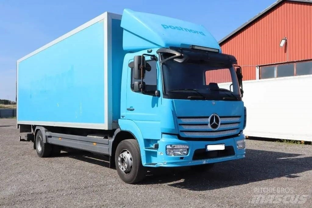 Mercedes-Benz ATEGO Serie 0691 - Camion fourgon: photos 1 Mercedes-Benz ATEGO Serie 0691 - Camion fourgon: photos 1