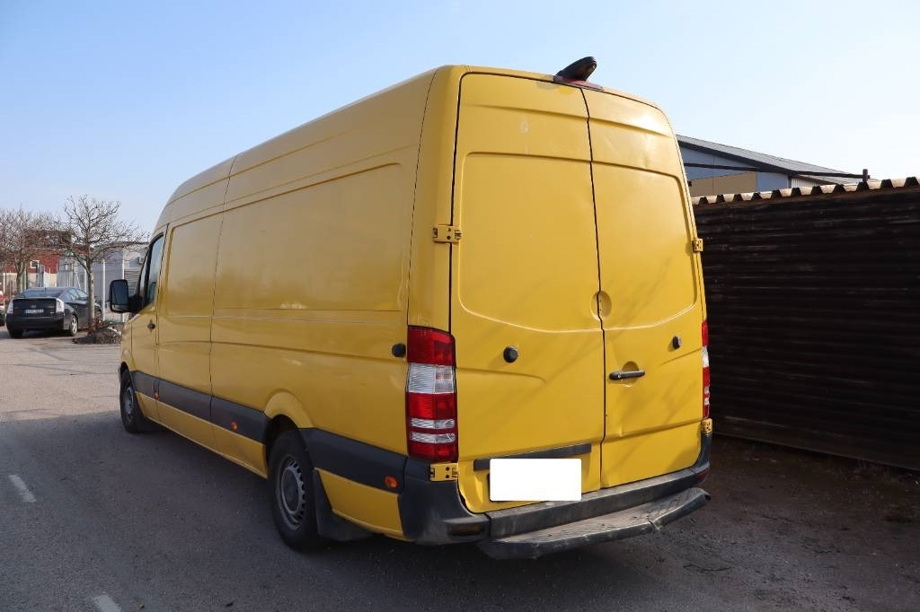 Mercedes-Benz SPRINTER - Fourgon utilitaire: photos 3 Mercedes-Benz SPRINTER - Fourgon utilitaire: photos 3