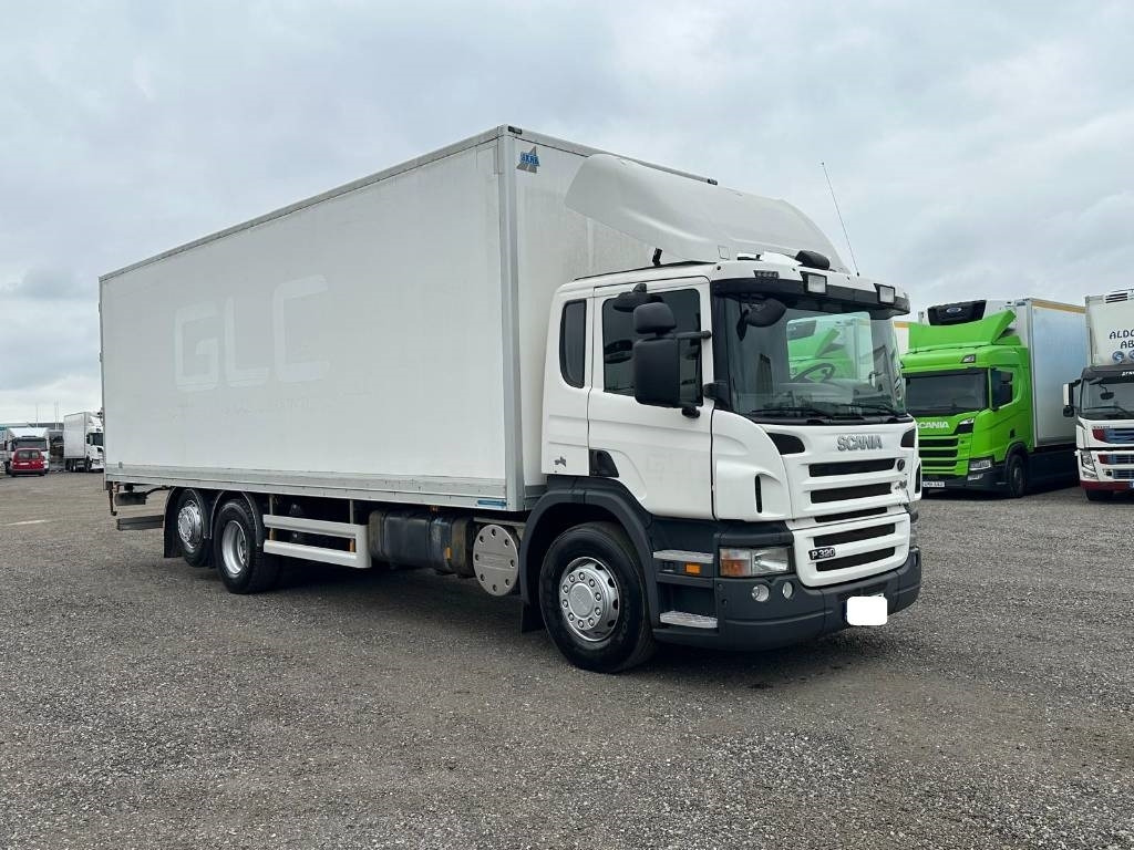 Scania P320LB6X2*4MNB serie 9057 - Camion fourgon: photos 3 Scania P320LB6X2*4MNB serie 9057 - Camion fourgon: photos 3