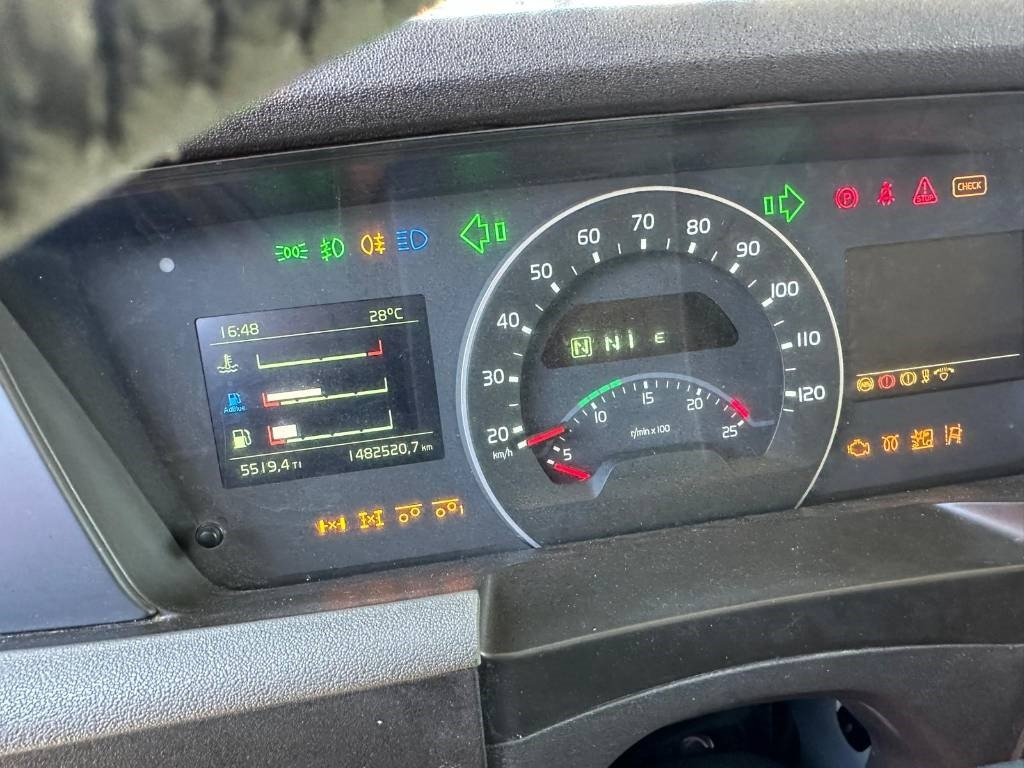 Volvo FH 500 HP serie nr 6887 - Camion porte-conteneur/ Caisse mobile: photos 4 Volvo FH 500 HP serie nr 6887 - Camion porte-conteneur/ Caisse mobile: photos 4