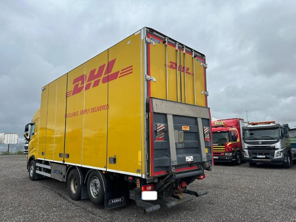 Volvo FH 6*2 500 serie 0696 - Camion fourgon: photos 2 Volvo FH 6*2 500 serie 0696 - Camion fourgon: photos 2