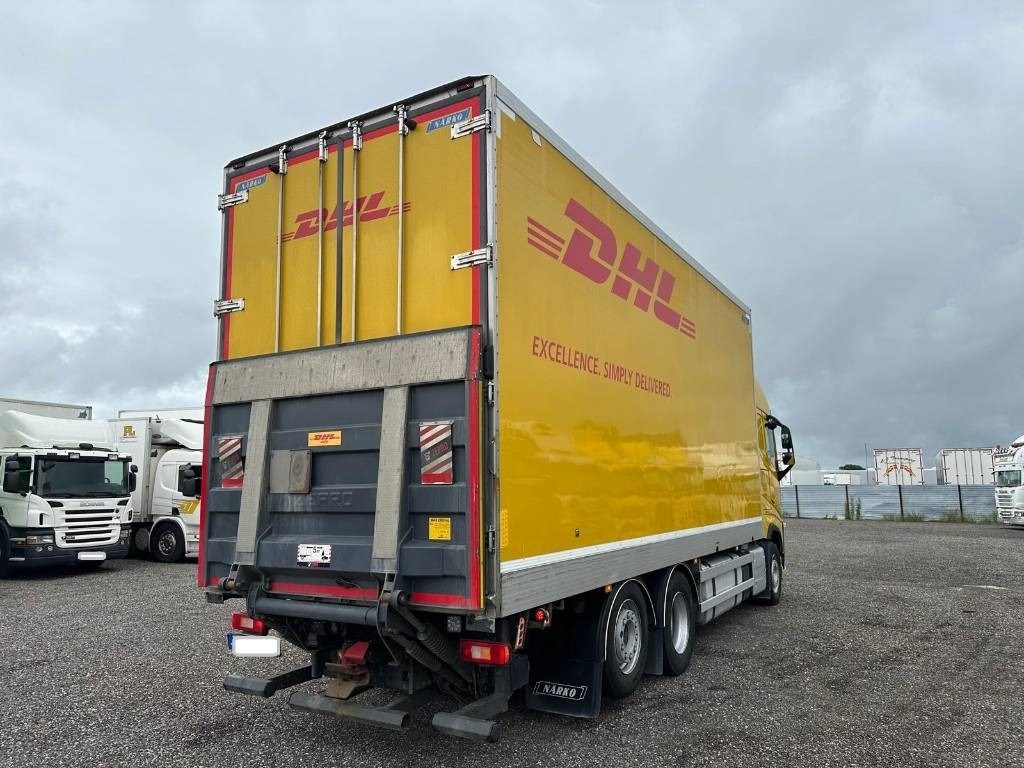 Volvo FH 6*2 500 serie 0696 - Camion fourgon: photos 3 Volvo FH 6*2 500 serie 0696 - Camion fourgon: photos 3