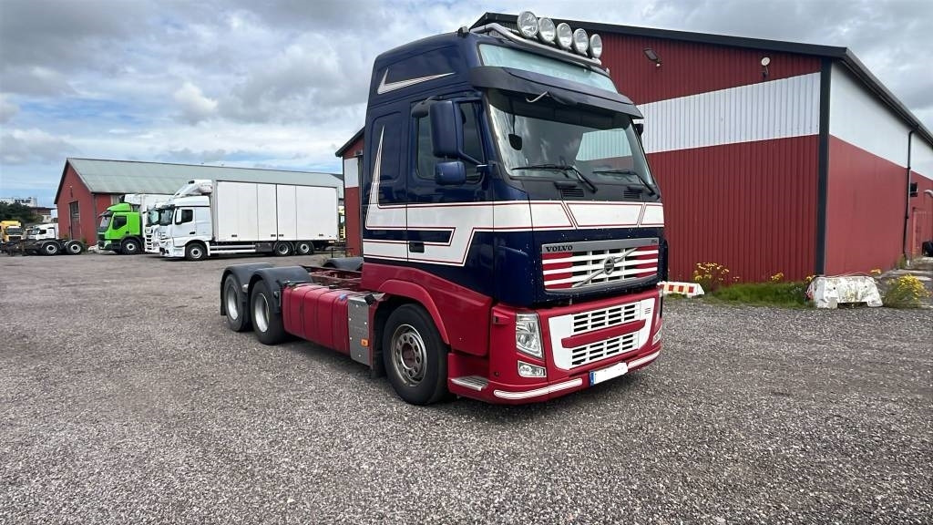 Volvo VOLVO FH 6*2 serie nr 1316 - Châssis cabine: photos 3 Volvo VOLVO FH 6*2 serie nr 1316 - Châssis cabine: photos 3
