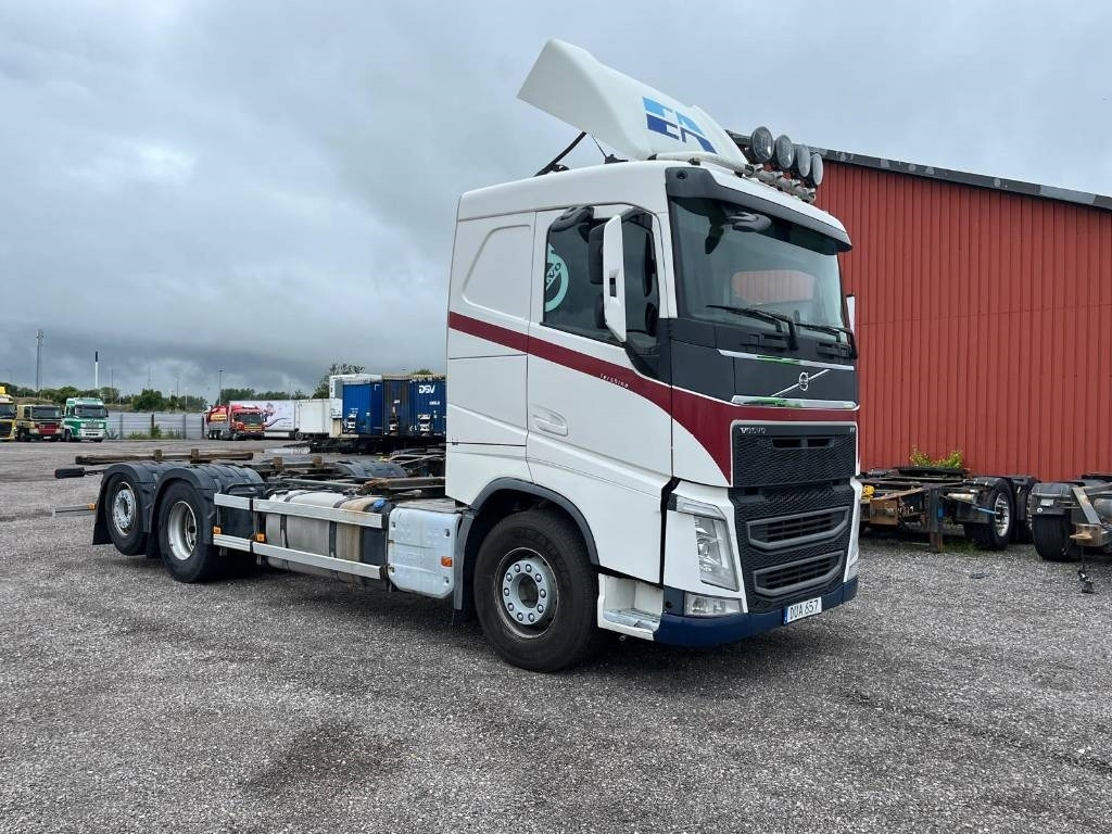Volvo VOLVO FH 6*2 serie nr 3248 - Camion porte-conteneur/ Caisse mobile: photos 3 Volvo VOLVO FH 6*2 serie nr 3248 - Camion porte-conteneur/ Caisse mobile: photos 3