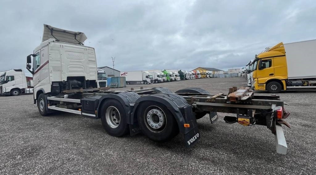 Volvo VOLVO FH 6*2 serie nr 3248 - Camion porte-conteneur/ Caisse mobile: photos 4 Volvo VOLVO FH 6*2 serie nr 3248 - Camion porte-conteneur/ Caisse mobile: photos 4