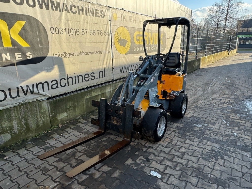 GiANT D 204 SW - Valet de ferme: photos 2 GiANT D 204 SW - Valet de ferme: photos 2