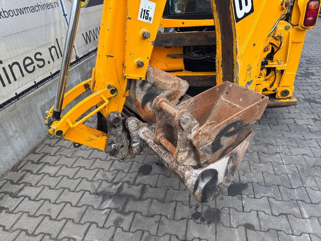 JCB 2 CX - Tractopelle: photos 5 JCB 2 CX - Tractopelle: photos 5