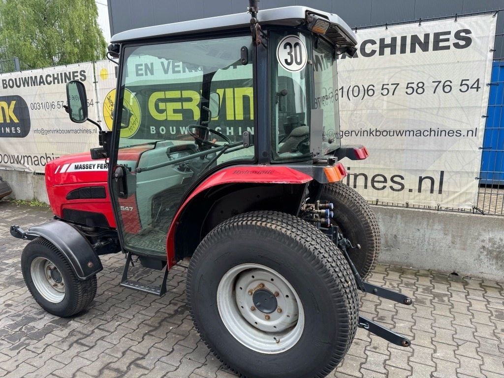 Massey Ferguson 1547 - Tracteur agricole: photos 4 Massey Ferguson 1547 - Tracteur agricole: photos 4