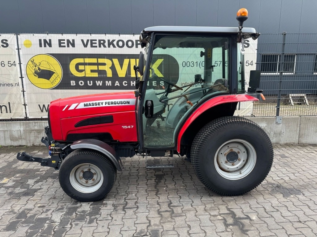 Massey Ferguson 1547 - Tracteur agricole: photos 1 Massey Ferguson 1547 - Tracteur agricole: photos 1