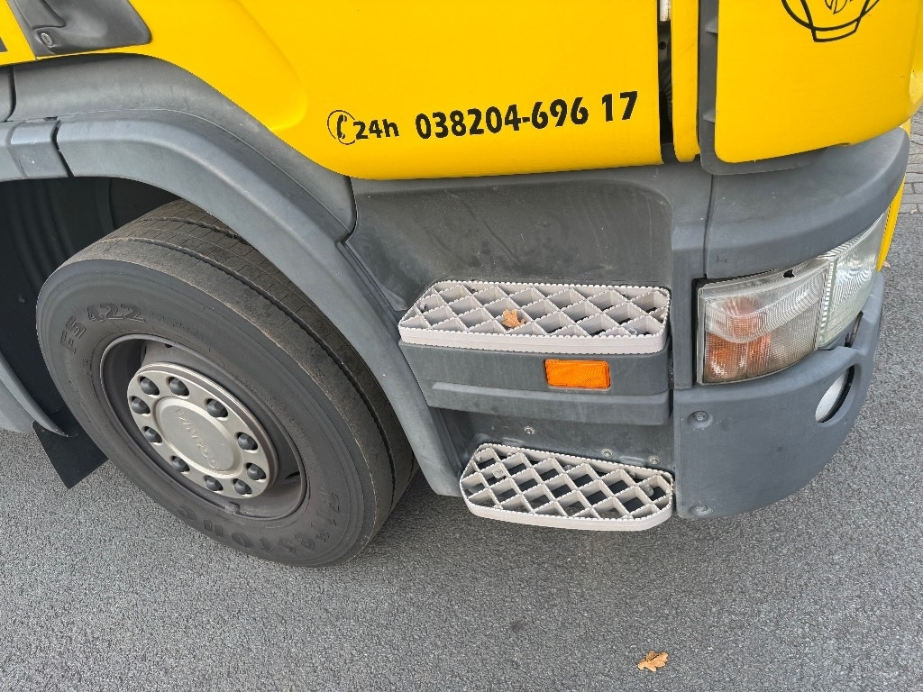 Scania P 340 - Camion fourgon: photos 3 Scania P 340 - Camion fourgon: photos 3