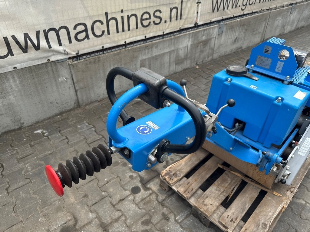Weber SHV 600 - Compacteur à pieds de mouton/ Monocylindre: photos 4 Weber SHV 600 - Compacteur à pieds de mouton/ Monocylindre: photos 4
