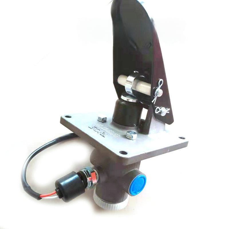 Qingdao Promising Air Brake Foot Valve Assembly fits China Loader - Pièces de frein pour Chargeuse sur pneus: photos 1 Qingdao Promising Air Brake Foot Valve Assembly fits China Loader - Pièces de frein pour Chargeuse sur pneus: photos 1