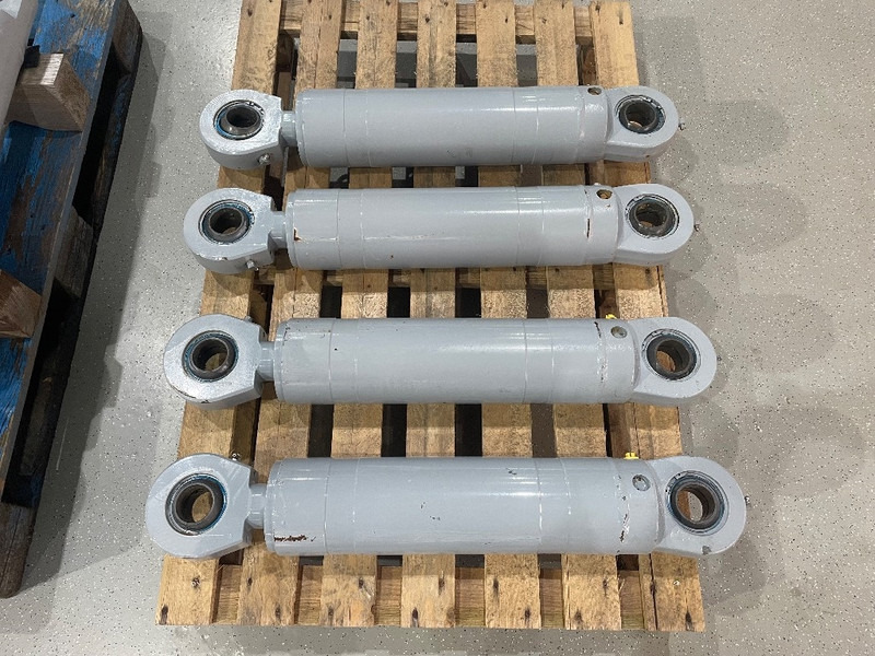 Menzi Muck Cilinders - Hydraulique pour Machine agricole: photos 2 Menzi Muck Cilinders - Hydraulique pour Machine agricole: photos 2