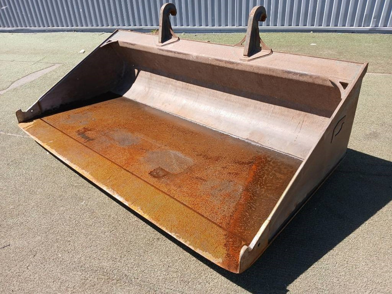 Gjerstad Planeringsskopa 2700mm - Godet pour Engins de chantier: photos 1 Gjerstad Planeringsskopa 2700mm - Godet pour Engins de chantier: photos 1