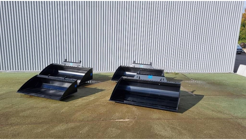SE Equipment / Planeringsskopa / 2200 / 2400/ 2500 - Godet pour Engins de chantier: photos 2 SE Equipment / Planeringsskopa / 2200 / 2400/ 2500 - Godet pour Engins de chantier: photos 2
