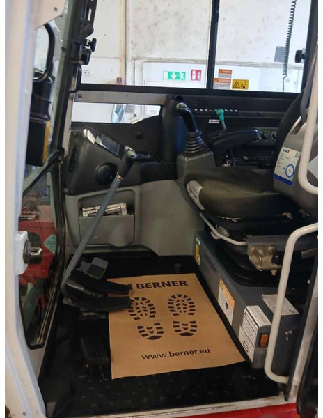 Takeuchi TB 290 - Mini pelle: photos 5 Takeuchi TB 290 - Mini pelle: photos 5