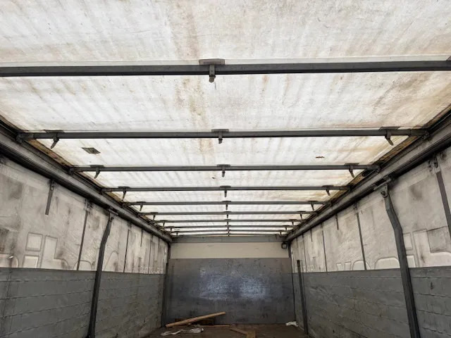 Camion à rideaux coulissants DAF LF 45 210 curtainslider open top roof steel transport MOT 04-2026: photos 13