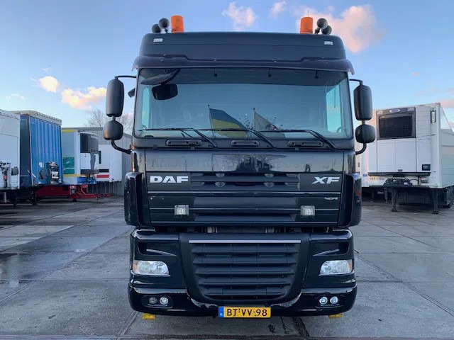 DAF XF 105 FAN XF105 420 HIAB 288 EP-5 HIDuo Radio control - Camion grue: photos 3 DAF XF 105 FAN XF105 420 HIAB 288 EP-5 HIDuo Radio control - Camion grue: photos 3