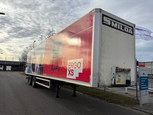 Tracon TRAILERS 2-axle closed box Tridec steering taillift 2 ton - Semi-remorque fourgon: photos 3 Tracon TRAILERS 2-axle closed box Tridec steering taillift 2 ton - Semi-remorque fourgon: photos 3