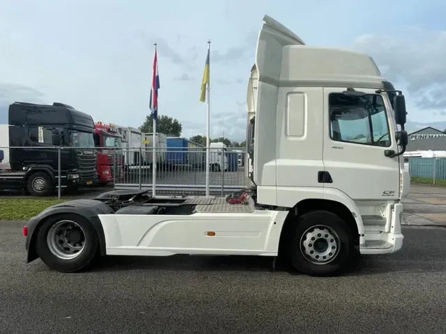 DAF CF 400 FT CF 400 Spacecab tractor head Top Condition - Tracteur routier: photos 4 DAF CF 400 FT CF 400 Spacecab tractor head Top Condition - Tracteur routier: photos 4