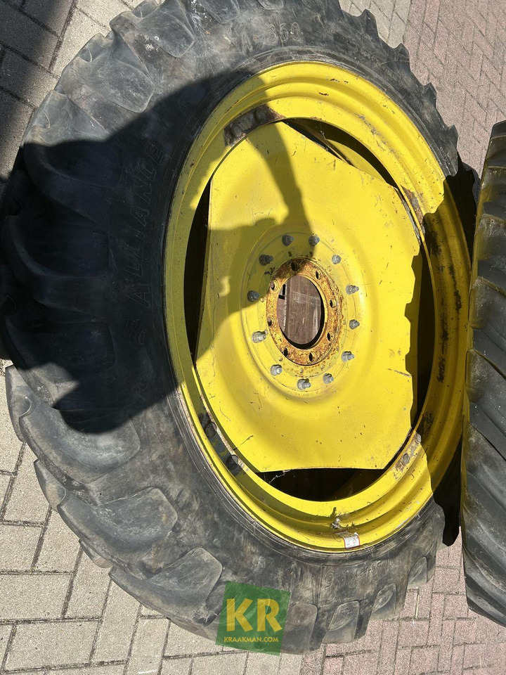 12.4R46 Alliance - Roue complète pour Machine agricole: photos 3 12.4R46 Alliance - Roue complète pour Machine agricole: photos 3