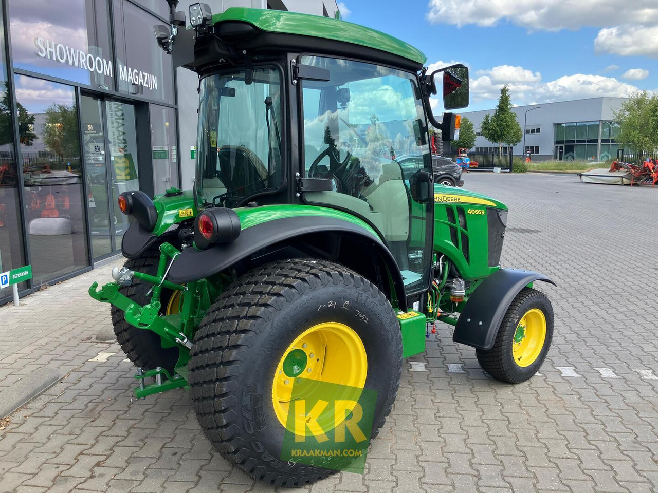 John Deere 4066R - Micro tracteur: photos 2 John Deere 4066R - Micro tracteur: photos 2