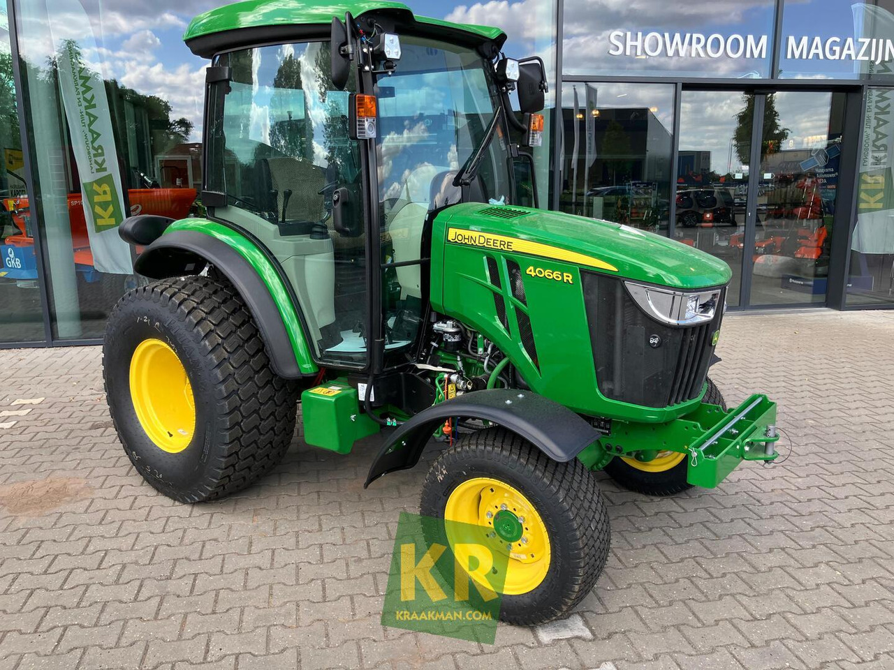 John Deere 4066R - Micro tracteur: photos 1 John Deere 4066R - Micro tracteur: photos 1