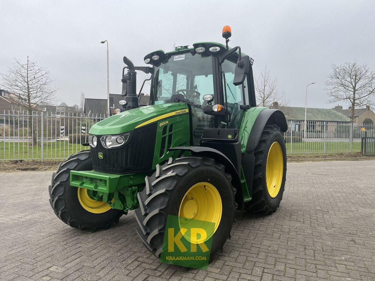 John Deere 6100M - Tracteur agricole: photos 2 John Deere 6100M - Tracteur agricole: photos 2