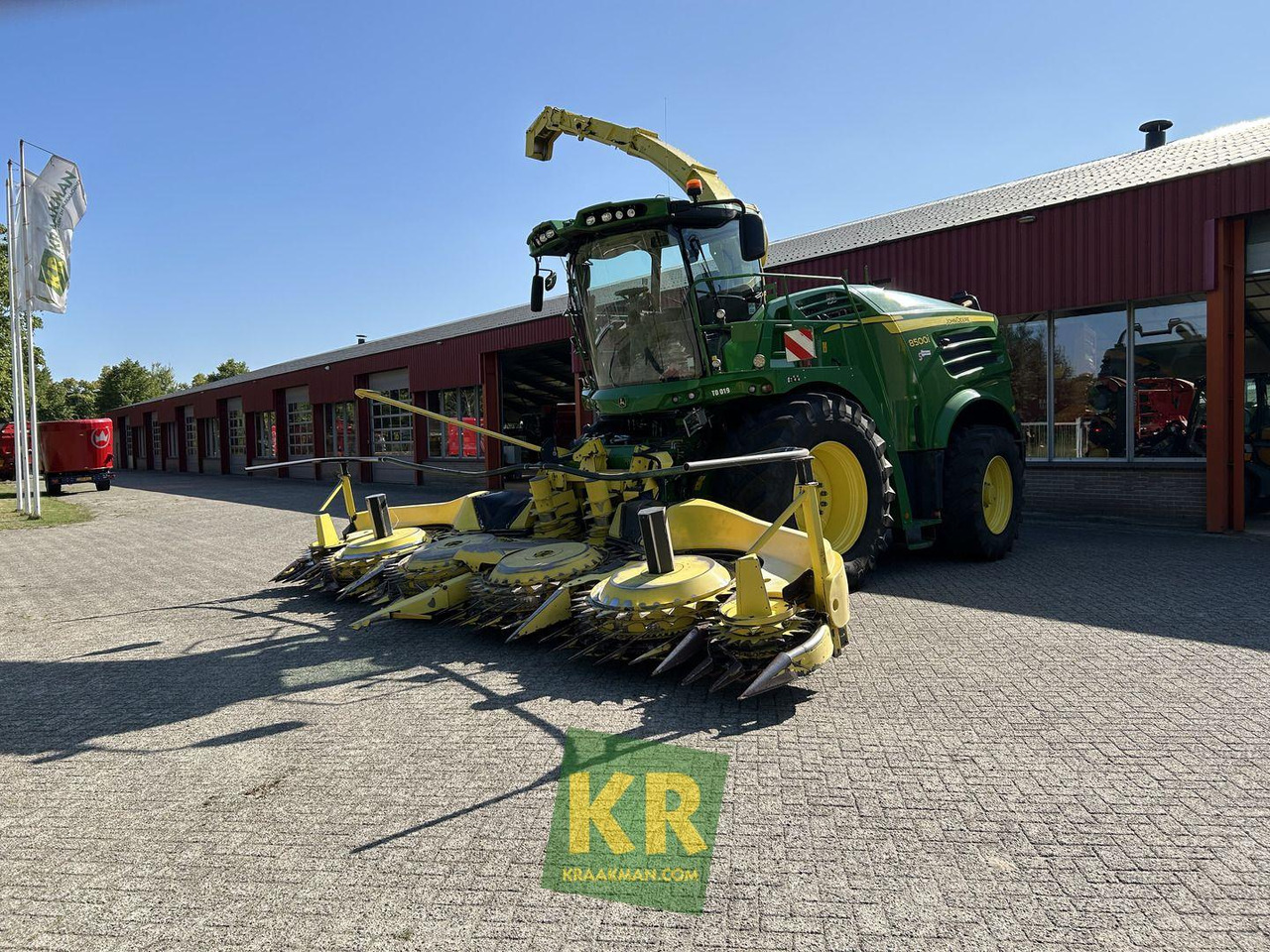 John Deere 8500 - Ensileuse: photos 1 John Deere 8500 - Ensileuse: photos 1