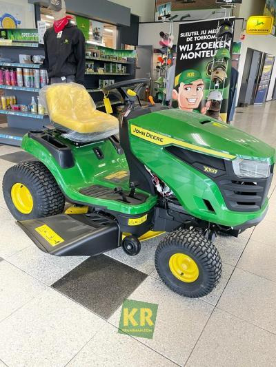 John Deere X107 - Motofaucheuse: photos 1 John Deere X107 - Motofaucheuse: photos 1